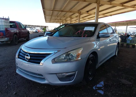 2015 Nissan Altima 2.5/2.5 S/2.5 Sl/2.5 Sv z USA, uszkodzony, nr VIN 1N4AL3AP8FN389688